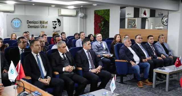 Aliağa Körfezi Mavi Dönüşüm Projesi tanıtıldı Proje ile hayalet ağların temizlenmesi hedefleniyor İzmir Haberleri