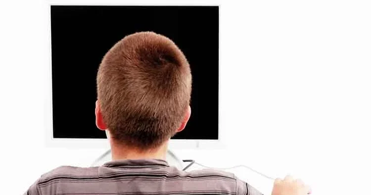 15 yaş altına dijital fren... Sosyal medyaya ‘İngiltere modeli’ önerisi