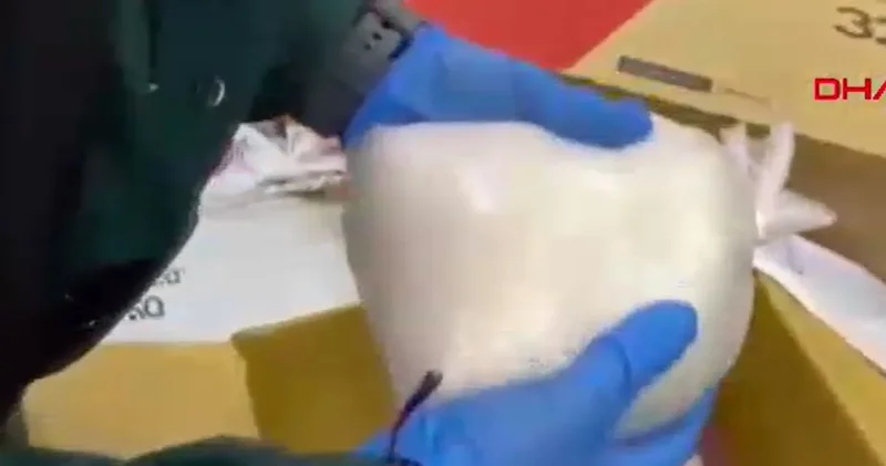 Mersin deki ev baskınından 40 kilo uyuşturucu çıktı