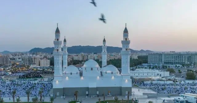 Mimar Sami Kirazoğlu nun Medine de tüyleri diken diken eden hatırası: Meleklerin çalıştığını gördüm VİDEO İZLE