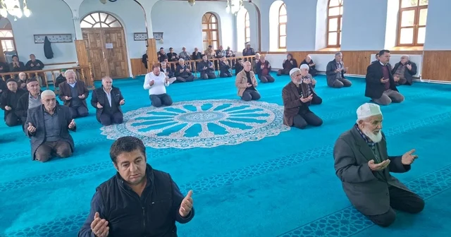 Hayatını kaybeden madenciler için Emet ve Hisarcık ta Mevlid i Şerif okundu Kütahya Haberleri