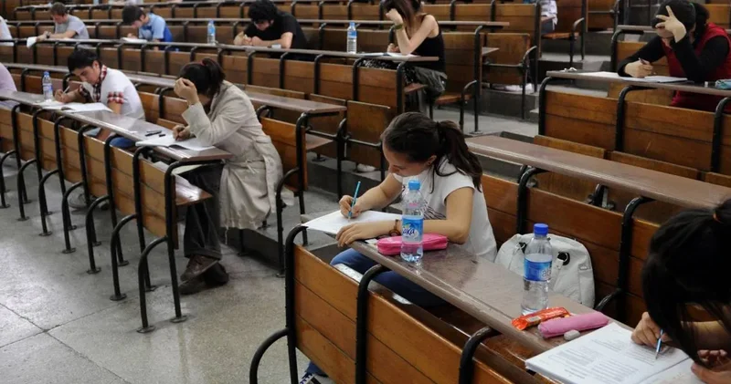 Üniversitelerde kağıt yoklama dönemi bitti!