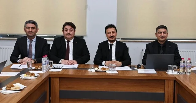 SAÜ de öğretmen adaylarını güçlendirecek yeni adımlar görüşüldü Sakarya Haberleri