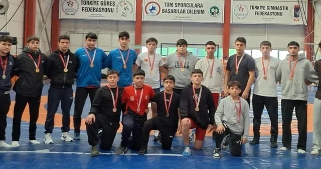 Minderde kıyasıya mücadele edildi Düzce Haberleri