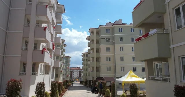 Gaziantep te en az 4 çocuğu olan aileler için yapılan konutların başvuruları başladı Gaziantep Haberleri