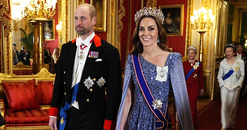 Prenses Kate Middleton Almanya Cumhurbaşkanı için verilen ziyafete 2 bin 600 elmaslı taçla katıldı