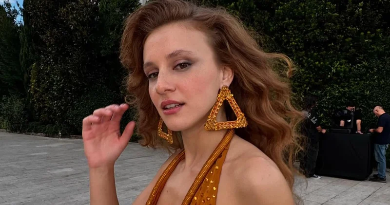 Ahsen Eroğlu dan estetik açıklaması: Bıçak sırtı bir konu