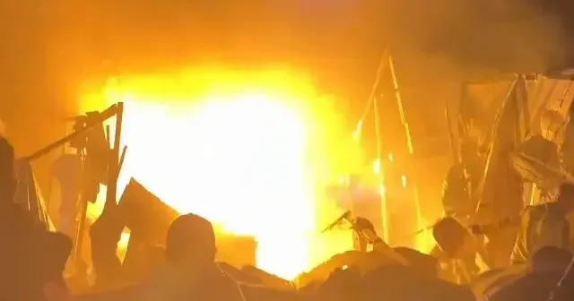 İşgalciler Gazze de ateşkese rağmen çadırları vurdu VİDEO İZLE