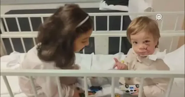 Pitbul saldırısına uğrayan minik Efe ailesiyle ilk kez buluştu