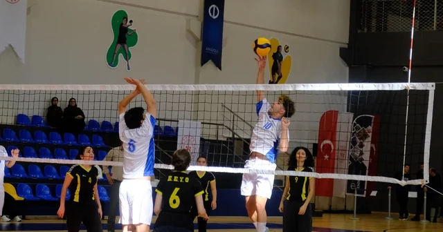 Anadolu Üniversitesi nde engelsiz voleybol maçı yapıldı Prof. Dr. Özkay: Engelsiz bir üniversite için hep birlikte yarınlara Eskişehir Haberleri