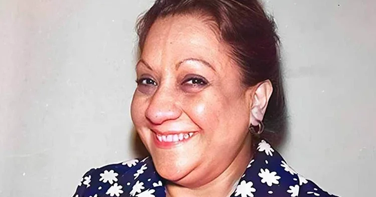 Uykuya gönderdiği çocukların saçlarına aklar düştü... Kahkahası hala hafızalarda!