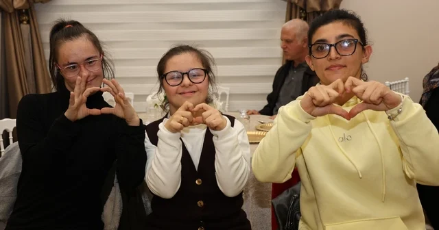 Özel bireyler müzik dolu gecede doyasıya eğlendi Kırıkkale Haberleri