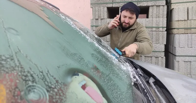 SON DAKİKA... Sibirya değil Türkiye! Termometreler eksi 17 dereceyi gördü: Araçlar buz tuttu!