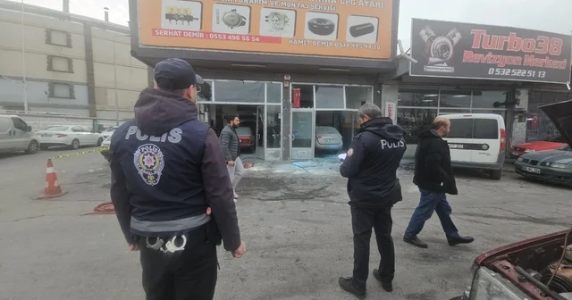 Aracın LPG tankı patladı: 3 yaralı Kayseri Haberleri