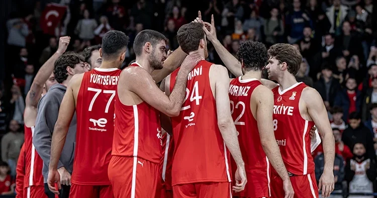 12 Dev Adam, dünya sıralamasında yükselişe geçti!