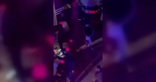 Zeytinburnu nda sokak ortasındaki kavgada ortalık kan gölüne döndü