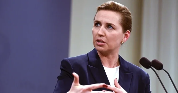Danimarka Başbakanı ndan ABD’ye tehditleri durdurun çağrısı: Grönland satılık değil