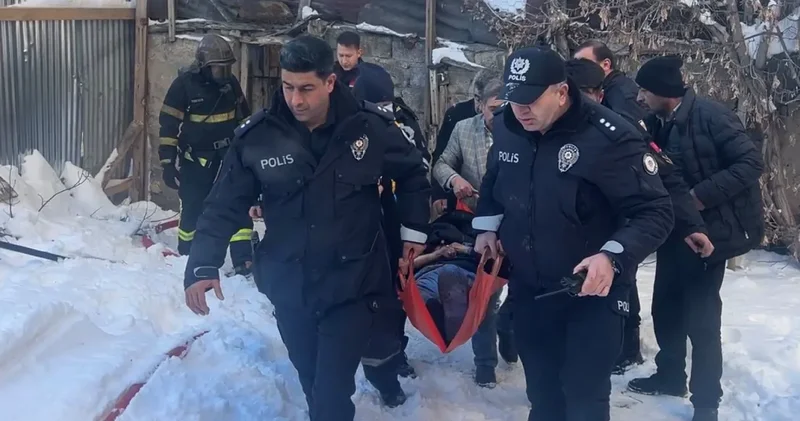 Sivas ta korkutan yangın: Yaşlı adam alevlerin ortasında kaldı