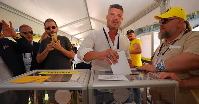 Ahmet Çakar Sadettin Saran ın neden seçimi sezon sonuna bıraktığını açıkladı