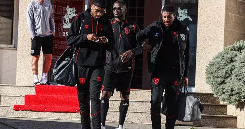 Samsunspor, Fenerbahçe karşılaşması için Adana’ya hareket etti