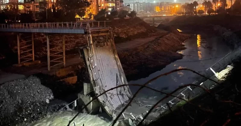 Hatay da Asi Nehri üzerindeki bir köprü çöktü