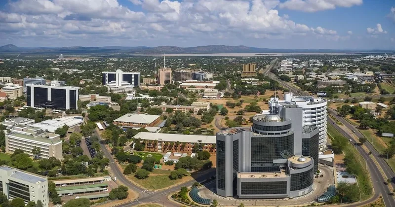 Topraklarında elmas ve nadir element kaynayan ülke Gelin çıkarın diyerek Rusları çağırdı Sözcü Gazetesi