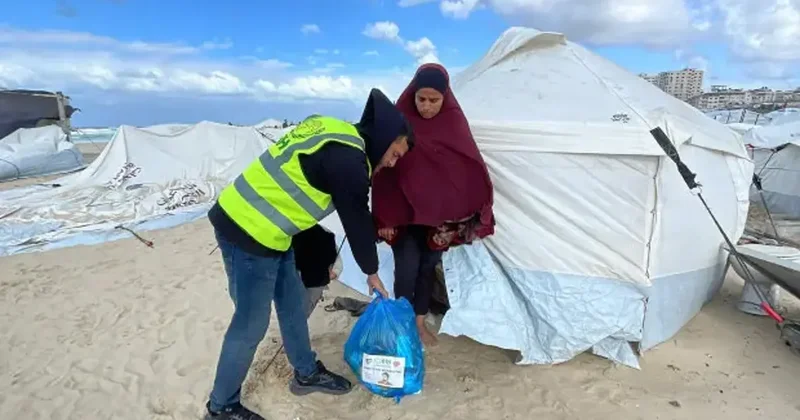 Milli Futbolcu Ahmet Çalık hayrına Gazze’de binlerce kişiye yardım ulaştırıldı