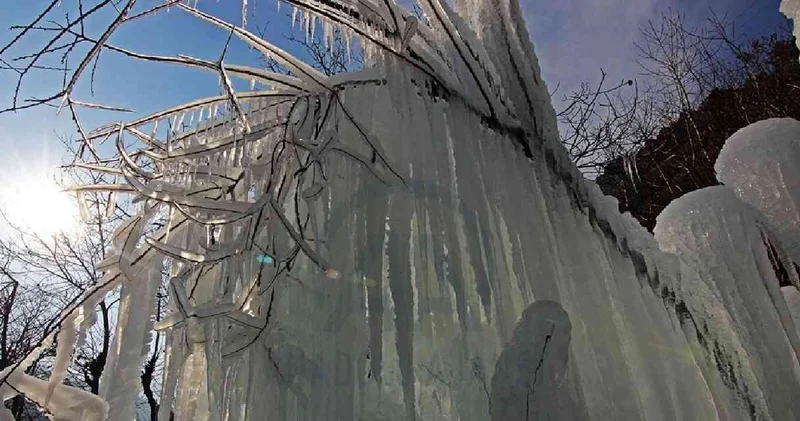 Türkiye buz kesti: Termometreler eksi 27 yi gördü! Yollar kapandı, akarsu ve göller dondu