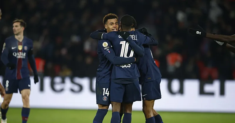 Paris Saint Germain dev derbide galip!