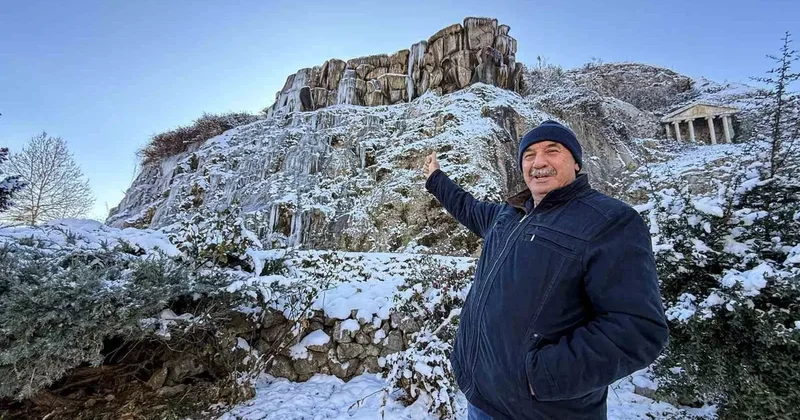 Tokat’ta buz tutan şelalede kartpostallık görüntüler oluştu