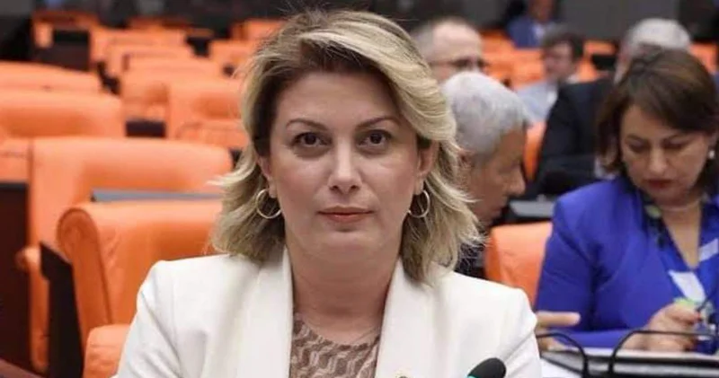 CHP li Asu Kaya, Adana da katledilen Kadriye Alver için isyan etti