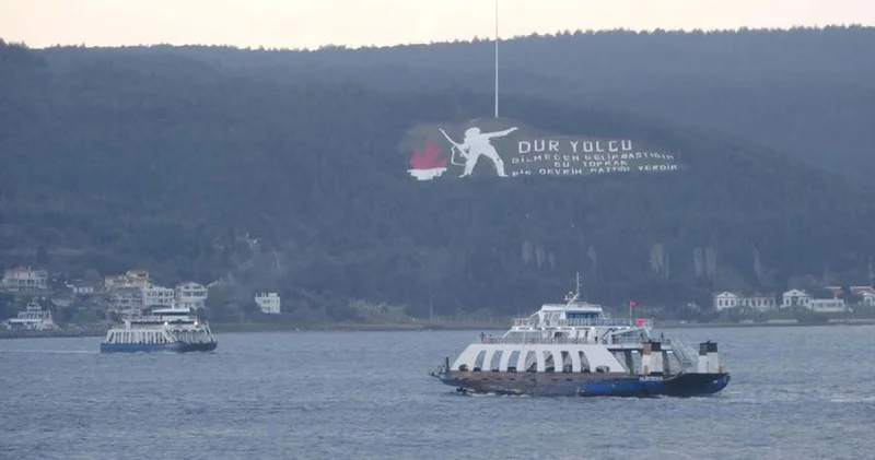 Son dakika: Bozcaada ve Gökçeada ya feribot seferlerine fırtına engeli Son dakika haberleri