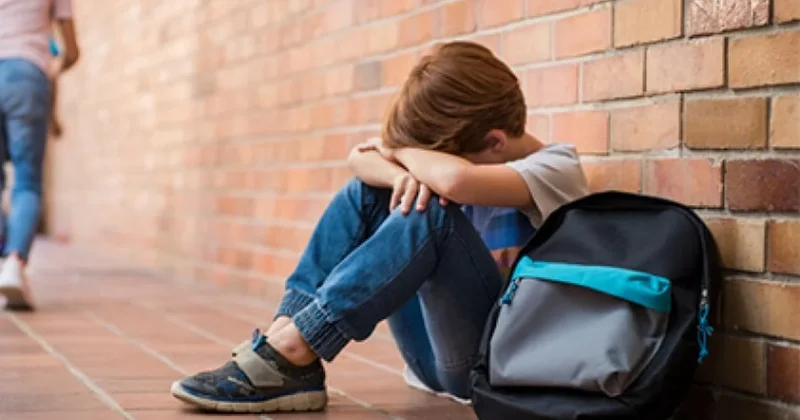 Akranına şiddet uygulayan çocuğa elektronik kelepçe: Okul dışı saatlerde evden çıkamayacak Sözcü Gazetesi