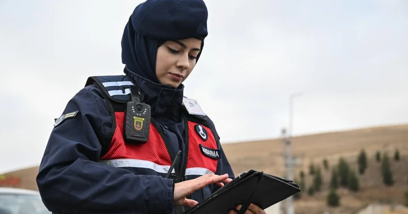 Güvenlik güçleri 116 bin 341 yaka kamerasını aktif olarak kullanıyor