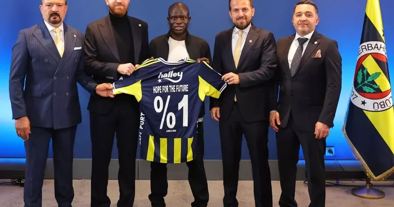 Kante nin giydiği ayakkabı törene damga vurdu: Herkes aynı yorumu yapıyor