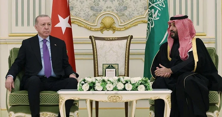 Fenerbahçe nin Kante transferinde düğümü Erdoğan çözdü!