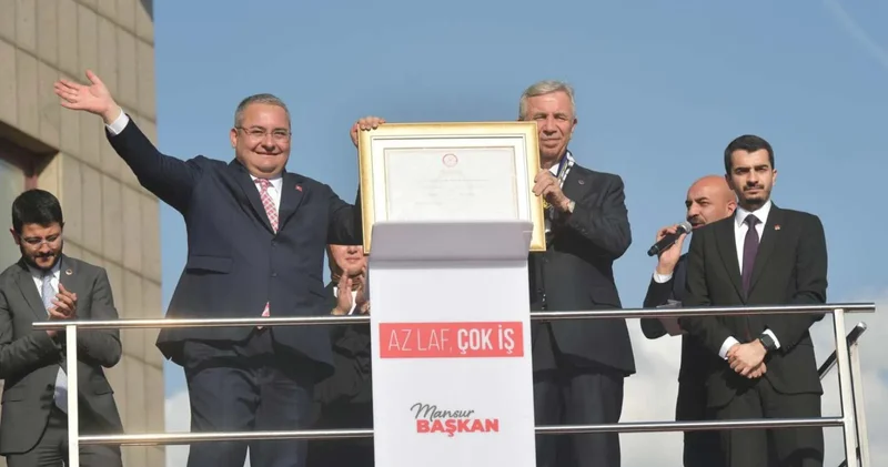 Turgut Altınok: Keçiören Belediye Başkanı nın parti değiştirmek için kapı kapı gezmesinden abisi Mansur Yavaş ın haberi var mı?