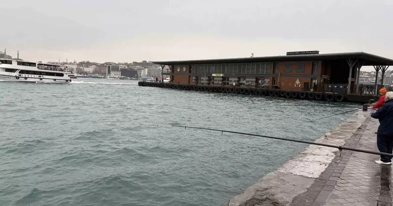İstanbul da şüpheli ölüm! Beyoğlu Karaköy’de denizde kadın cesedi bulundu