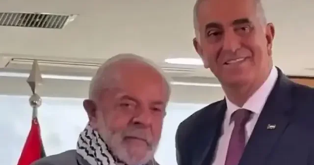 Brezilya Devlet Başkanı Lula resmi bir törende Filistin kefiyesi taktı VİDEO İZLE