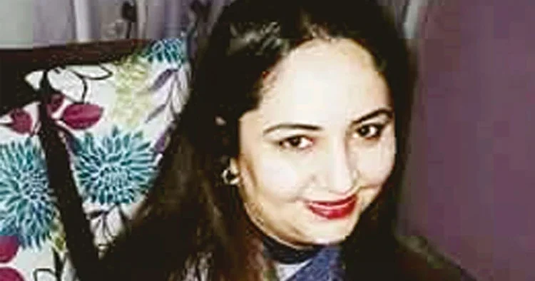 Elindeki kanı gözyaşı temizlemez