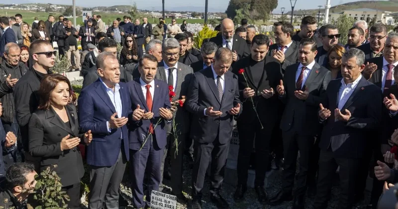 Canlı Özgür Özel deprem bölgesinde