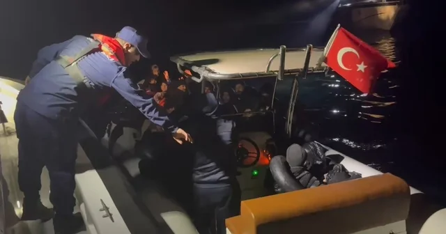 İHA tespit etti, Sahil Güvenlik yakaladı: 39 göçmen, 1 organizatör, 1 firari İzmir Haberleri