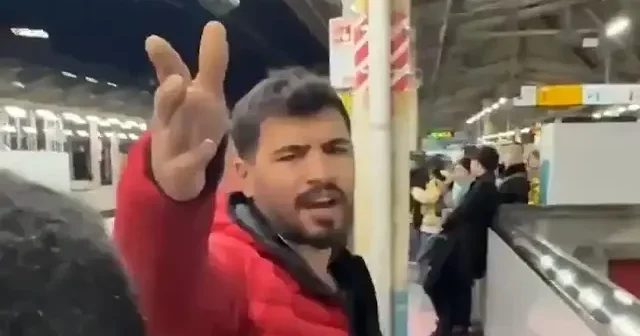 Japonya’da metroda arbede: Türk pasaportlu turist tartıştığı Japon yolcuyu darp etti VİDEO İZLE