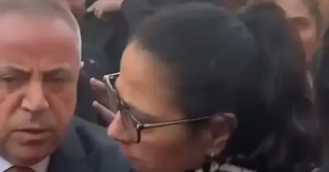 Feministler erkekleri cenazeden kovdu: Dayısını bile tabuta dokundurtmadılar VİDEO İZLE