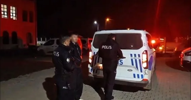 Çaycuma da gece saatlerinde film gibi kovalamaca kamerada: 366 bin TL ceza kesildi Zonguldak Haberleri