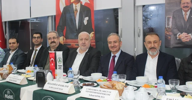 Yılmaz: Çarşamba mız için üretmeye, çalışmaya ve değer katmaya devam ediyoruz Çarşamba Ticaret Borsası üyeleri iftar sofrasında buluştu Samsun Haberleri