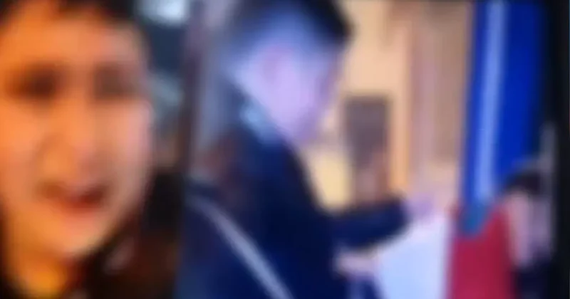 Küçücük çocuğu dövüp kayda almışlardı: İnfiale yol açan görüntüler sonrası harekete geçildi!