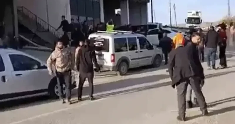 Alacak tartışması sopalı kavgaya döndü: Yedi yaralı Mardin Haberleri