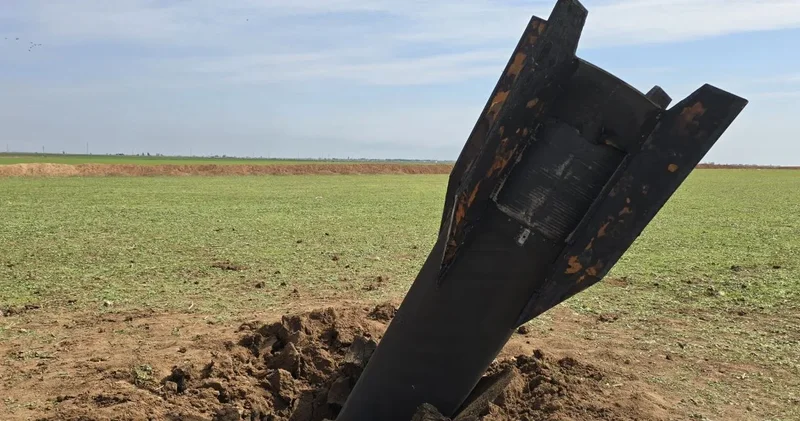 Türkiye nin dibine düşen füzenin görüntüsü ortaya çıktı