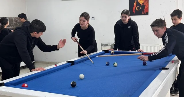 Öğrenciler Bahçeşehir Gençlik Merkezi nde misafir edildi Düzce Haberleri